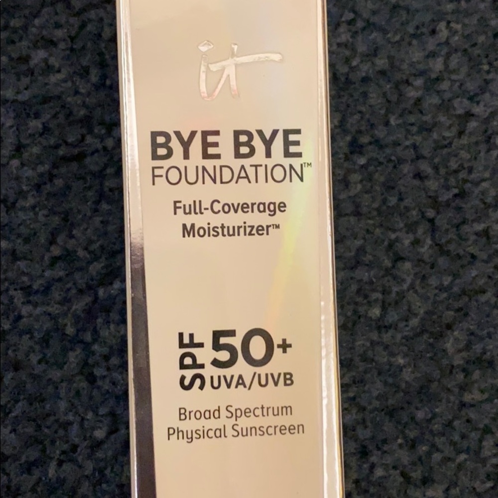 It cosmetics full coverage moisturizer Tan